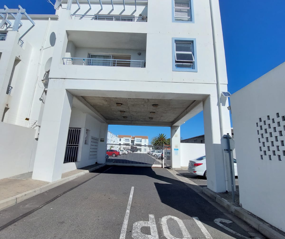 2 Bedroom Property for Sale in Lansdowne Western Cape